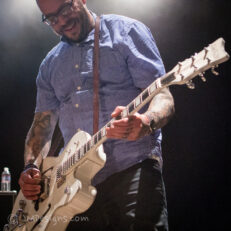 Street Dogs - Lenny Lashley